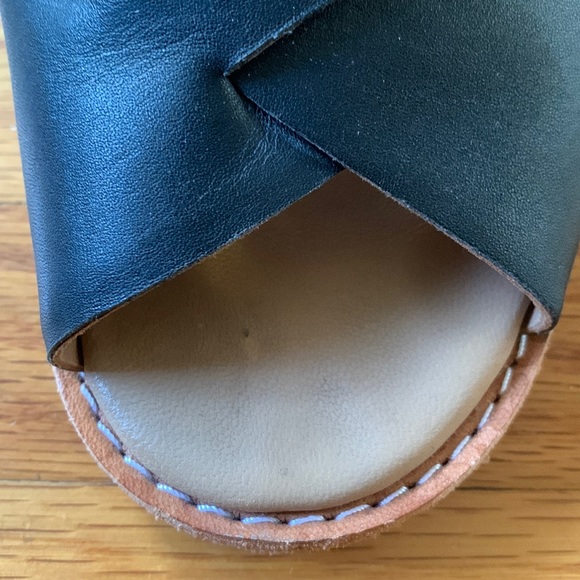 Fortress of Inca sandals - Picture 4 of 4